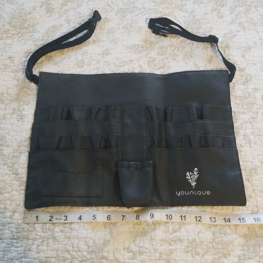 Younique Makeup Artist Brush Belt